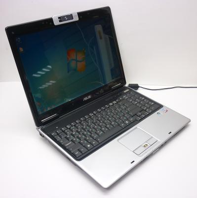 Ноутбук ASUS M51VA C2D P8600, 2x 2.4 GHz, 4GB DDR2, 15.4" 1440x900, 320GB HDD, Radeon HD 3650 512Mb, 4xUSB2.0, VGA, HDMI, акб до 1ч, WF, BT, Win7Pro, ЗУ