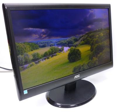 Монитор 18.5" AOC e950Swnk царапины 1366x768 (16:9), TN, 200 кд/м2, 600:1, 5 мс, 90°/65°, VGA, царапины на матрице