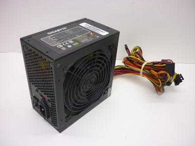 Блок питания Gigabyte ATX-H450K 450W ATX 12V, 24 pin, 4+4 pin CPU, 3x SATA, 2x Molex, 1x FDD, 120mm fan