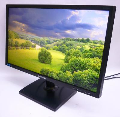 Монитор 21.5" Samsung S22E200B незначительные царапинки 1920x1080 (16:9), TN, LED, 250 кд/м2, 1000:1, 5 мс, 170°/160°, VGA, DVI, незначительные царапинки
